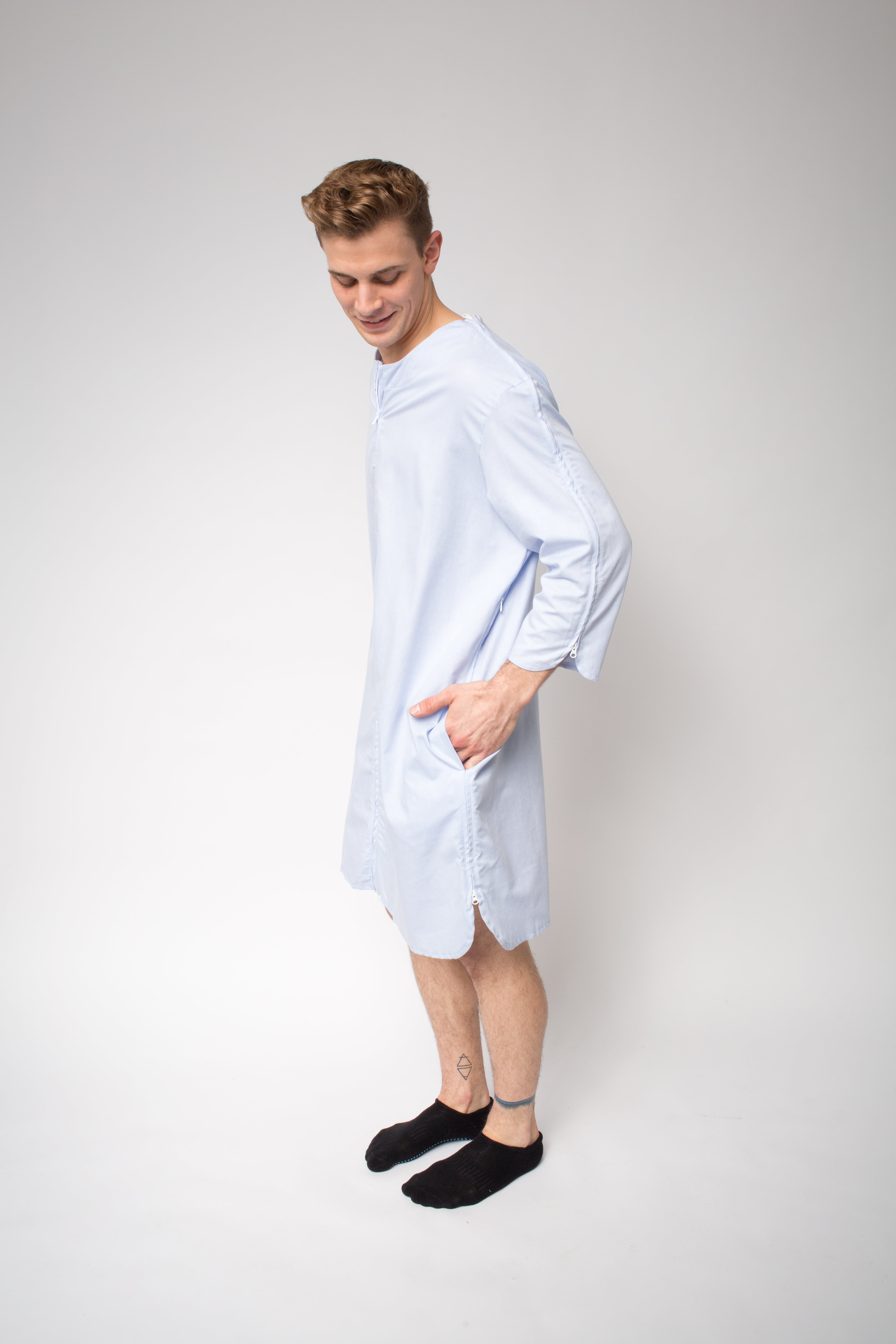 The Dale - Luxurious Easy Dressing Hospital Gown